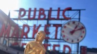 Sebelum sampai di Dolby Theatre, #ChocolateOscar ini sudah berkeliling banyak tempat. Salah satunya di Pike Place Public Market, Seattle. Foto: Instagram wpcatering