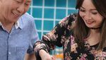 Ini 10 Potret Chef Marinka yang Tetap Cantik Saat Masak dan Makan