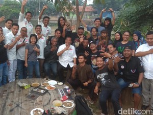 Deddy Mizwar Optimistis Raih 60 Persen Suara di Karawang