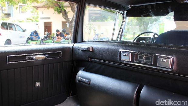Interior Cadillac bekas Sukarno