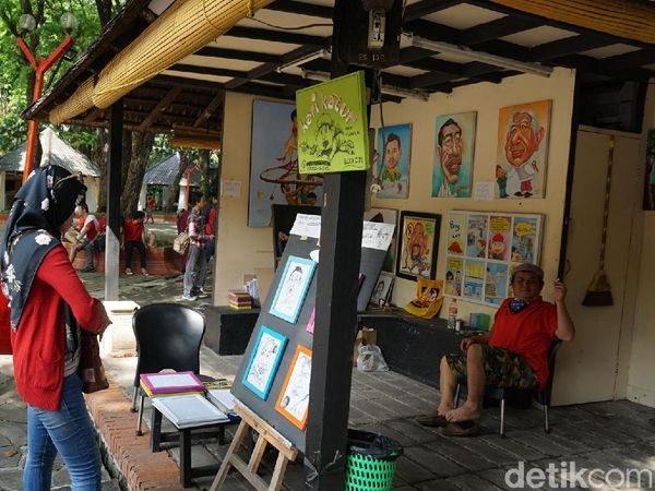 Foto: Lapak Seni Legendaris di Utara Jakarta