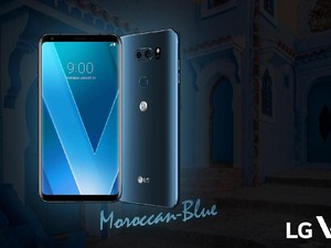 Begini Tampang LG V30 Plus Berkelir Biru