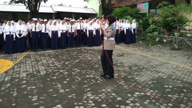Jadi Pembina Upacara, Cara Polres Gresik Mulai Operasi Keselamatan