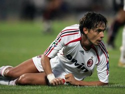 Filippo Inzaghi menyumbang 89 gol selama empat tahun membela Juventus (1997-2001). Pindah ke AC Milan dan menetap di sana selama 11 musim, dengan capaian terbaik dua trofi Liga Champions. (New Press/Getty Images)