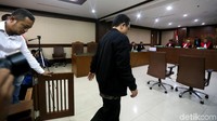Rochmadi Saptogiri divonis 7 tahun penjara dan denda Rp 300 juta subsider 4 bulan.