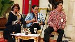Gaya Santai Menteri Susi saat Sidang Kabinet