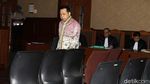Novanto Ikuti Sidang dengan Terkantuk-kantuk