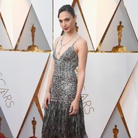 Menutup 10 besar, ada aktris Gal Gadot, dengan skor 3,5 persen. Namannya meroket berkat perannya sebagai pahlawan perempuan di film Wonder Woman. (Foto: Getty Images)