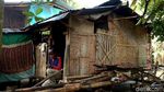 Rosul, Lima Tahun Tinggal di Gubuk Tanpa Listrik