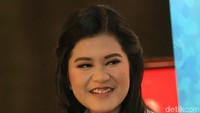 Meski pun terlihat natural di make upnya, Kahiyang tetap terlihat manis. Foto: Palevi S/detikHOT