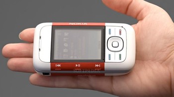 Ini adalah Nokia 5300 Xpress Music. Ponsel ini memiliki mekanisme geser dan tentunya difokuskan untuk pencinta musik melalui MP3 saat itu. (foto: Softpedia)