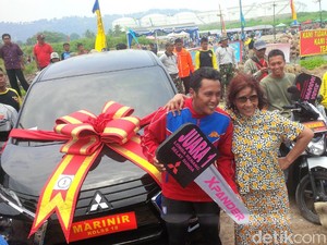 Cerita Kopda Budi: Pertama Kali Berenang di Selat Sunda dan Menang