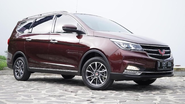 Sensasi Mengendarai Wuling Cortez, MPV Pesaing Innova