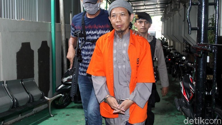 Aman Abdurrahman, Terdakwa Bom Thamrin yang Terkait ISIS Aman Abdurrahman, Terdakwa Bom Thamrin yang Terkait ISIS