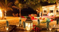 Kini, di pulau tersebut terdapat resor mewah dengan berbagai fasilitas bintang lima (Virgin Group)