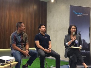 Tak Boleh Cantumkan Logo OJK, Ini Respons Asosiasi Fintech
