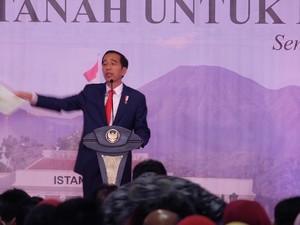 Jokowi Minta Izin Tenaga Kerja Asing Tak Berbelit-belit