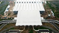 Mengutip instgaram PT Bandarudara Internasional Jawa Barat (BIJB), @infobijb, Bandara Kertajati sampai dengan ultimate nantinya akan berdiri di atas lahan 1.800 Hektare. Untuk tahap satu, saat ini lahan yang sudah terpakai yakni 1.000 hektare. Istimewa/Humas PT BIJB.