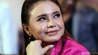 Bagaimana, Oca jadi semakin cantik kan Afgan? Pool/Ismail/detikFoto.