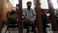 Saiful pernah dihukum sembilan tahun penjara karena menyembunyikan pelaku dan informasi kasus terorisme terkait penyerangan pos Brigade Mobil Polri di Loki, Ambon, pada 2005. Namun, ia dibebaskan bersyarat pada 2011.