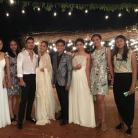 Dua adik Putri Marino adalah Selly Marino dan Sitha Marino. Mereka hadir dalam pernikahan Putri dan Chicco sebagai pengiring pengantin. Foto: Instagram Putri/Selly/Sitha Marino