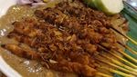 Buat Makan Siang, Ini 10 Pilihan Sate Ayam Enak dari Netizen