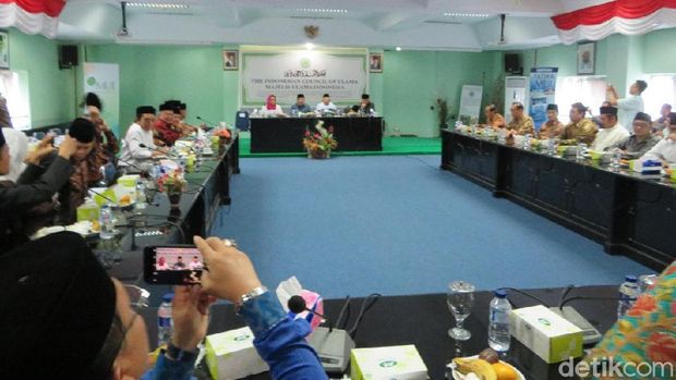 Wapres JK dan Menlu Retno Silaturahmi ke Kantor MUI