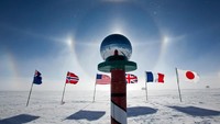 Amundsen-Scott South Pole Station pun selalu masuk dalam daftar tempat-tempat terpencil dan terisolasi di dunia (Amundsen-Scott South Pole Station/Facebook)