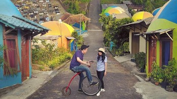 Selain itu butuh kemampuan menerbangkan drone dengan ketinggian, jarak dan angle kamera tertentu. Foto: instagram.com/dodiefdi