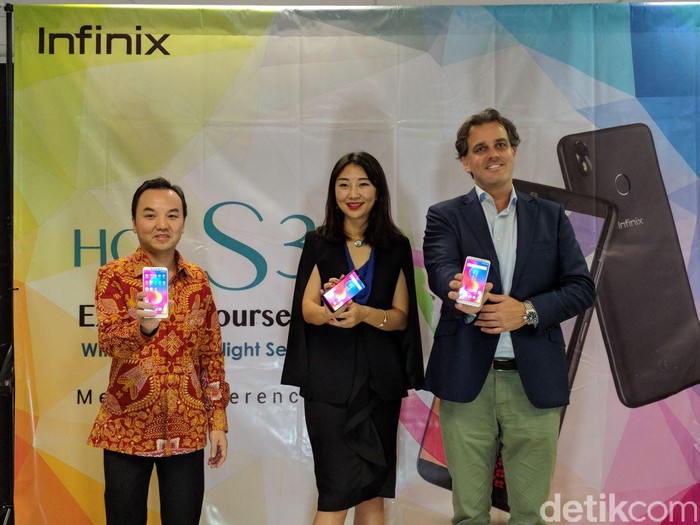 Peluncuran Infinix Hot S3. Foto: Adi Fida Rahman/detikinet Peluncuran Infinix Hot S3. Foto: Adi Fida Rahman/detikinet