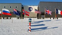 Meski dibangun AS, Amundsen-Scott South Pole Station juga diurus oleh 12 negara yang menandatangani Perjanjian Antartika 1959. Beberapa di antaranya seperti Australia, Inggris, Prancis dan Norwegia (Amundsen-Scott South Pole Station/Facebook)