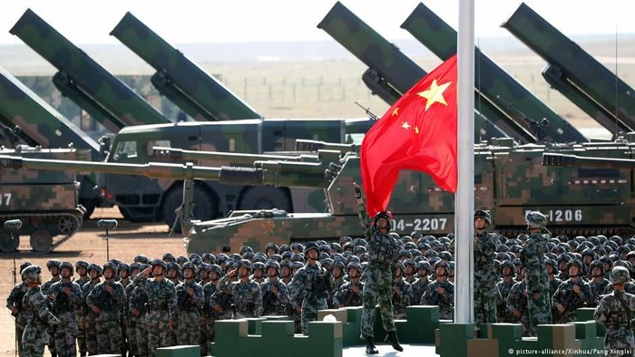 China Tingkatkan Anggaran Pertahanan Untuk 2018 Lebih 8 Persen