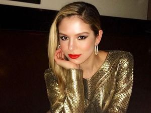 Foto: Pesona Lola Astanova, Pianis Cantik Nan Seksi