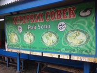 Ketoprak Murah Meriah Juga Mangkal di Warung Tenda