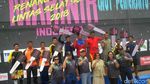 Senyum Lebar Kopda Budi Foto Bareng Susi Usai Taklukkan Selat Sunda