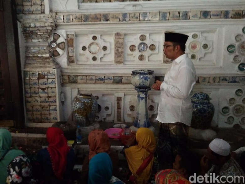 Ziarah Di Cirebon Ridwan Kamil Bicara Potensi Wisata Religi