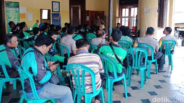 Para Driver Ojek Online Deklarasi Damai di Polsek Palmerah