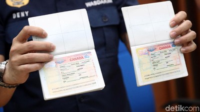 Sindikat Pemalsu Visa Ditangkap, Ini Barang Buktinya