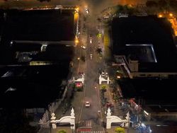 Keren Abis! Ketika Bumi Menjadi Bidang Lengkung