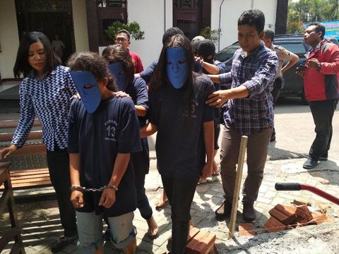 Kata Polisi soal Kondisi Kejiwaan Anak dan Kerabat yang Gelonggong Ibu