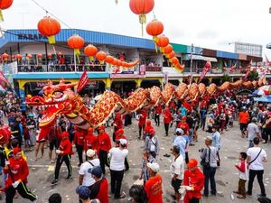 Tertawan Pesona Cap Go Meh Singkawang