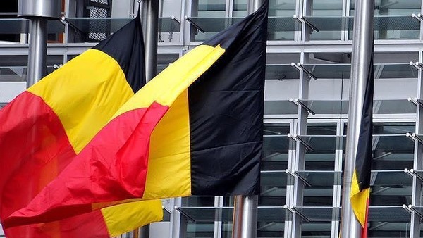 Paspor dari Belgia, Selandia Baru, Norwegia, Swiss, Amerika Serikat menawarkan bebas visa ke186 negara (Foto: Dok. Anadolu Agency) Paspor dari Belgia, Selandia Baru, Norwegia, Swiss, Amerika Serikat menawarkan bebas visa ke186 negara (Foto: Dok. Anadolu Agency)