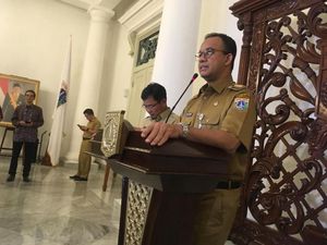 Anies: Trotoar Sudirman-Thamrin Bukan untuk PKL