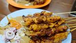 Buat Makan Siang, Ini 10 Pilihan Sate Ayam Enak dari Netizen