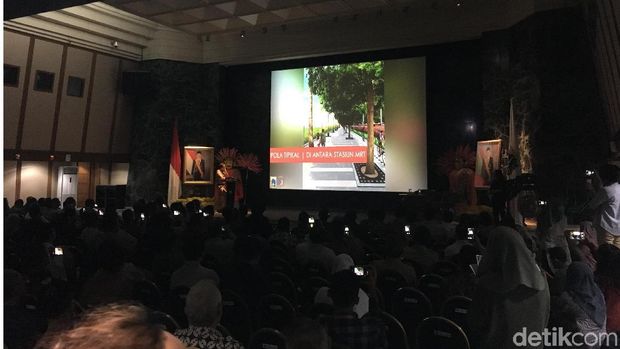 Gubernur DKI Jakarta Anies Baswedan di Balai Kota