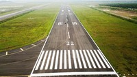 Progres bandara ini sampai akhir Februari 2018 sudah mencapai 89 persen. Beberapa hal yang krusial salah satunya atap sudah hampir sepenuhnya selesai. Istimewa/Humas PT BIJB.