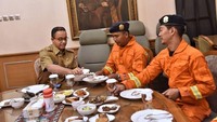 Acara makan bersama digelar di Balairung, Balai Kota, Jalan Medan Merdeka Selatan, Jakarta Pusat, Selasa (6/3/2018) sekitar pukul 13.30 WIB.  (Foto: Dok. Pemprov DKI)