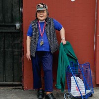 Dari para lansia ini kita bahkan bisa mengambil inspirasi fashion.  Foto: Instagram (Chinatown Pretty)