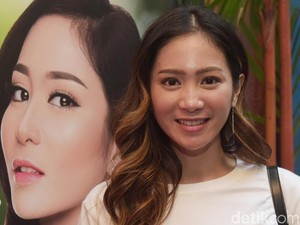 Lama Vakum, Bunga Zainal Balik Lagi ke Layar Lebar