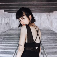 Pemilik akun Instagram @dylan_sada kerap kali berpenampilan gothic. Foto: Instagram